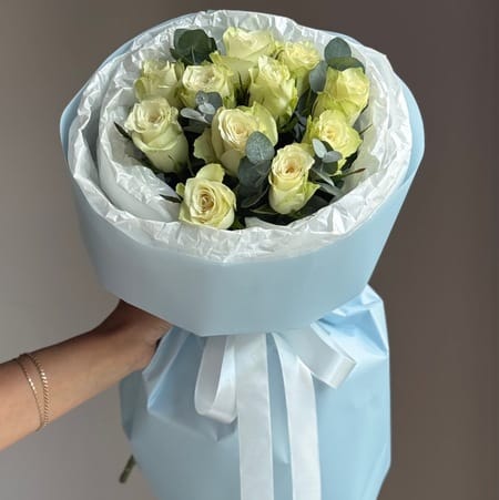 Букет роз "Нежный день " 11 роз