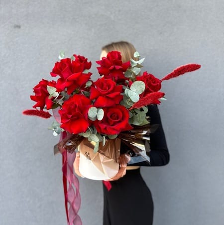 Коробка с розами "Письмо о любви"