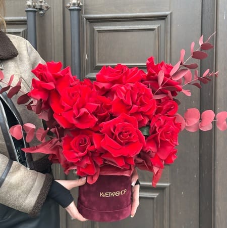 Коробка с розами "Письмо о любви"