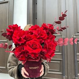 Коробка с розами "Письмо о любви"