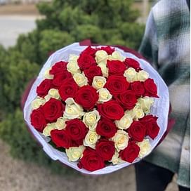 Букет роз "Красотка" 60см 51 роза