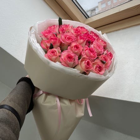 Бокс с букетом роз "Невероятная любовь" 21 роза