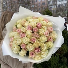 Букет роз "Моей девочке" 51 роза