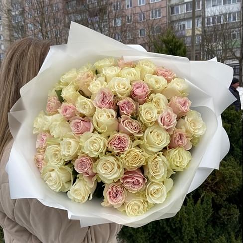 Букет роз "Моей девочке" 51 роза