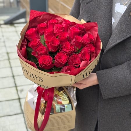 Букет роз "Подарок" 25 роз