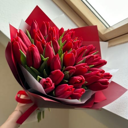 Букет "Сказочный" 35 тюльпанов