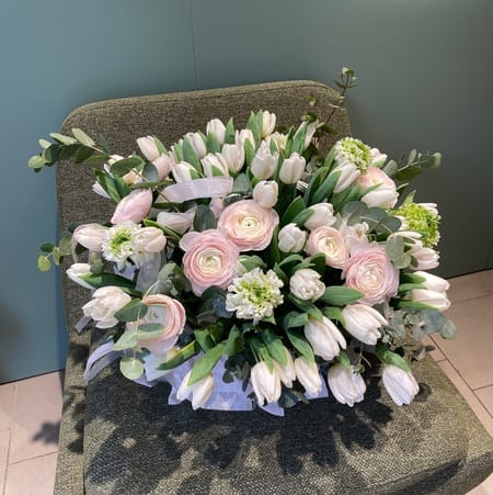 Корзина с цветами "Чистое сердце"