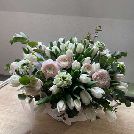 Корзина с цветами "Чистое сердце"