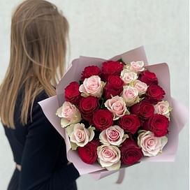 Букет роз "Фиеста" 25 роз