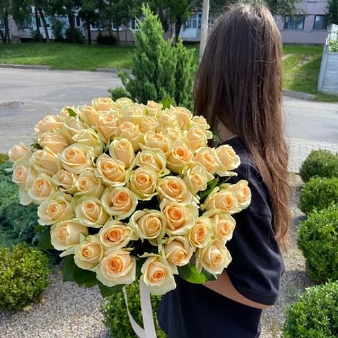 Букет роз "Amore" 51 роза