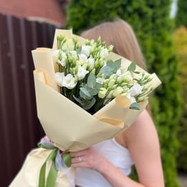 Букет из эустом "Белоснежка"