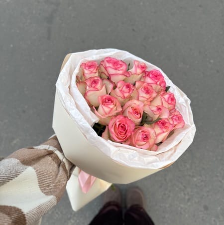 Букет роз "Дыхание" 15 роз