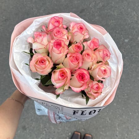 Букет роз "Дыхание" 15 роз