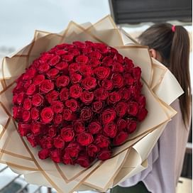 Букет роз "Ягода" 101 роза