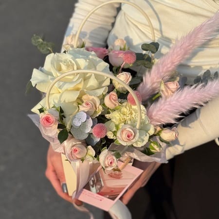 Коробка роз "Стильная"