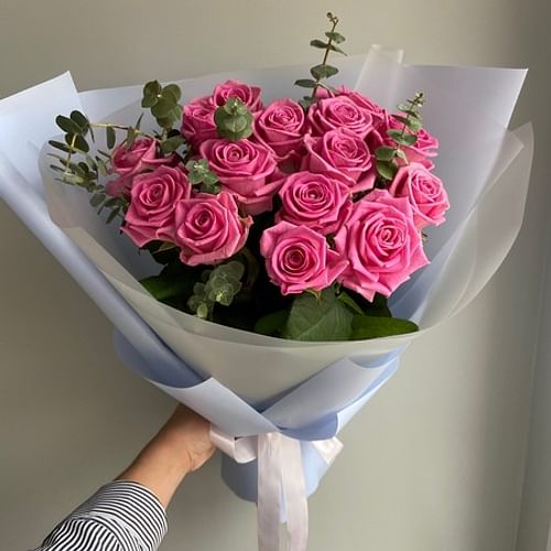 Купить букет Роз с доставкой в Москве по недорогой цене — Magic Flower