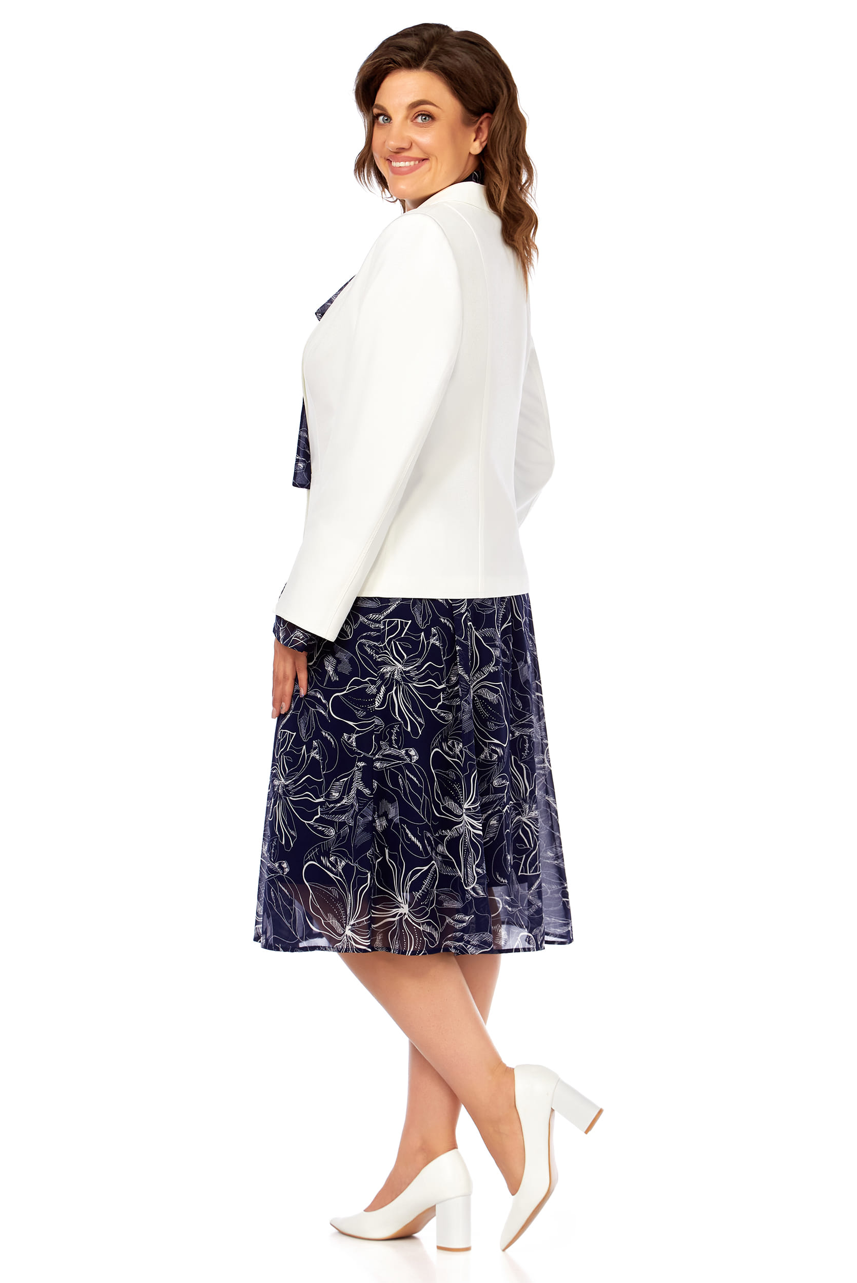 Костюм двойка LaKona 11811 молочный с синим