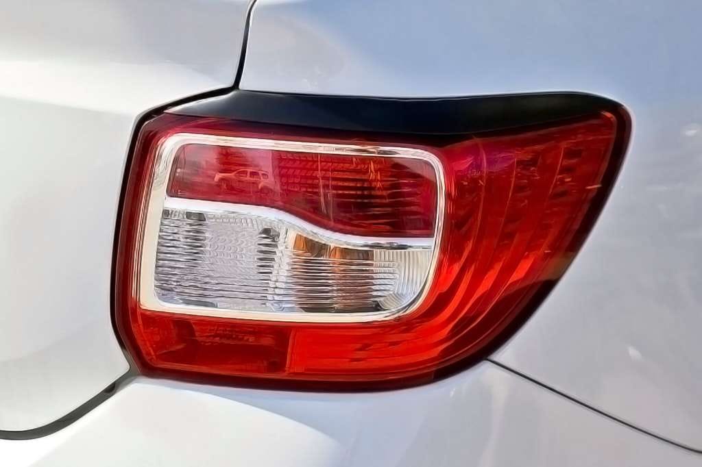 Накладки на задние фонари (реснички) RERL-036400 LOGAN 2 2013-2020 + Logan 2 Stepway