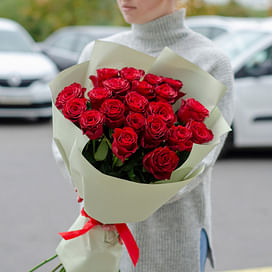 Букет роз "Оливия" Кения 60 см 21 роза