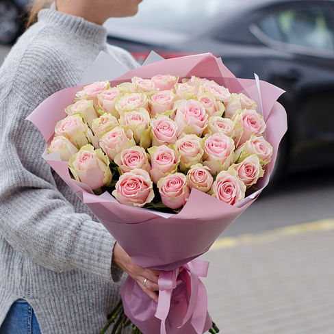 Букет роз "Маршмеллоу" 35 роз Эквадорские розы