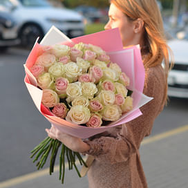 Букет роз "Зефирное облако" 35 роз Эквадорские розы