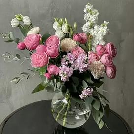 Цветы без упаковки Размер XL (сумма цветов одной поставки 180 р)