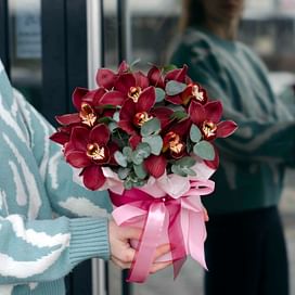 Композиция "Бордовая орхидея" Цветы в коробке