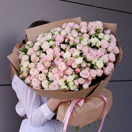 Букет из 39 кустовых роз " Надежда"