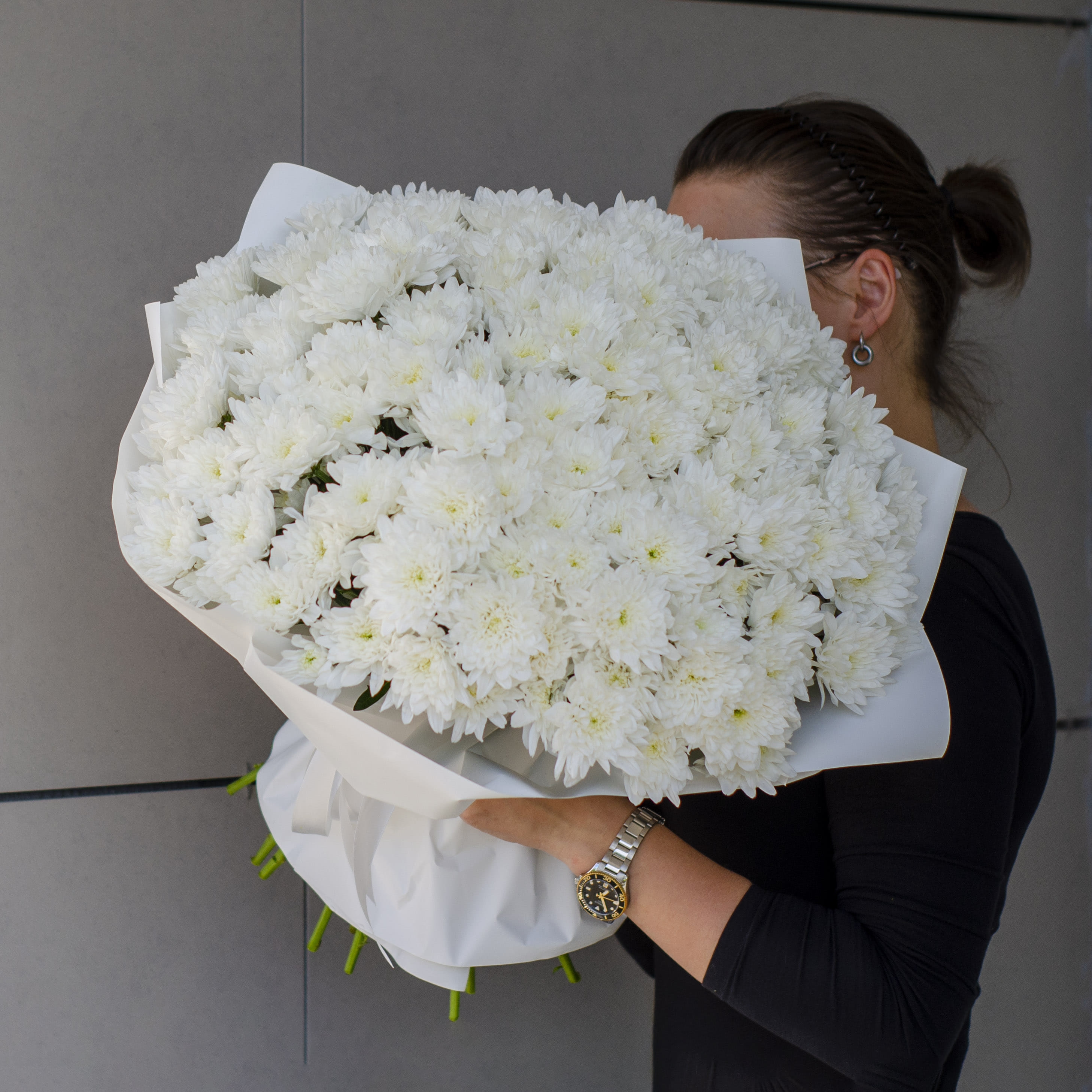 Букет хризантем "Белое облако луны"