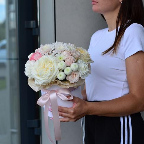Композиция "Прекрасное и незабываемое" Цветы в коробке