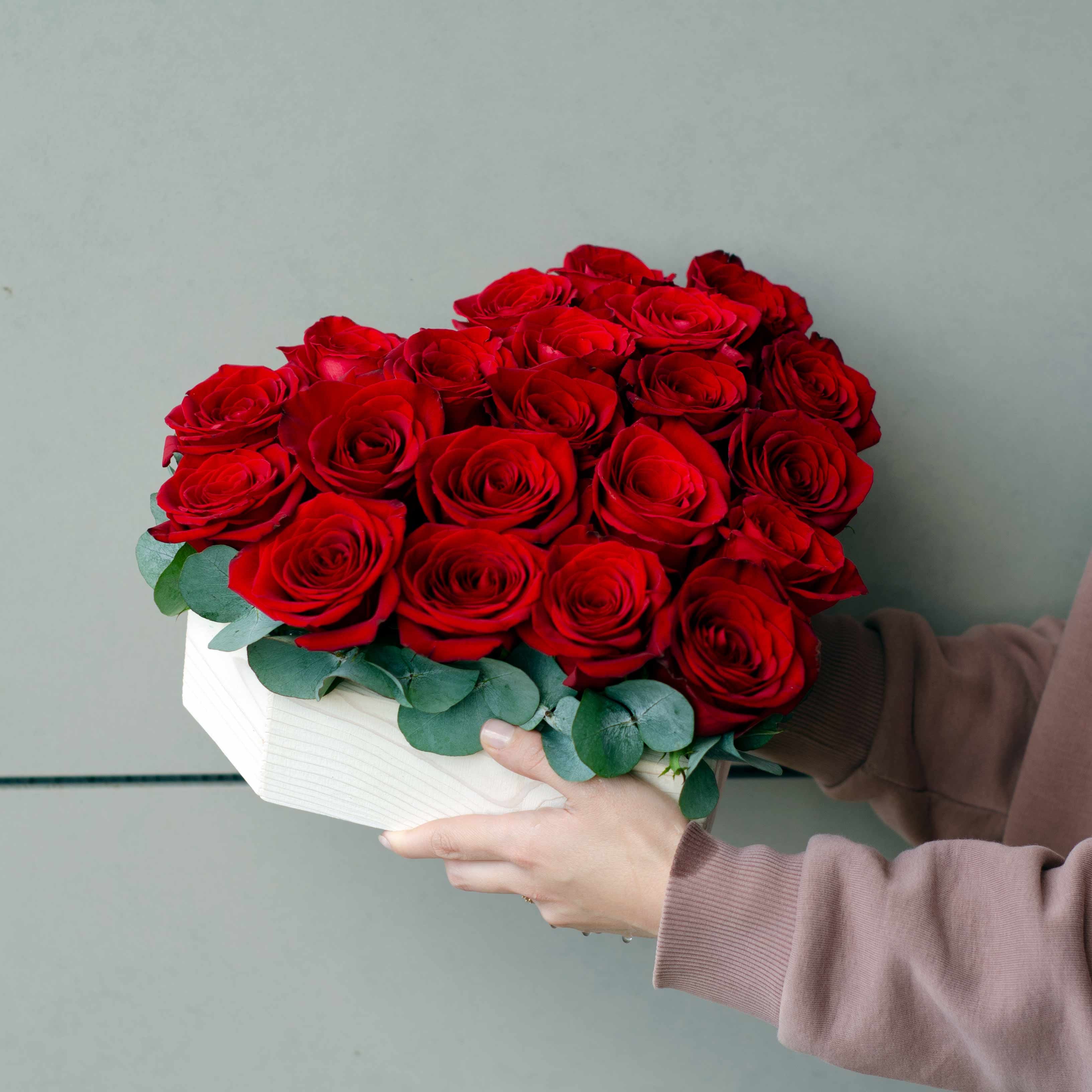 Композиция "Сердце моё" 21 роза в коробке