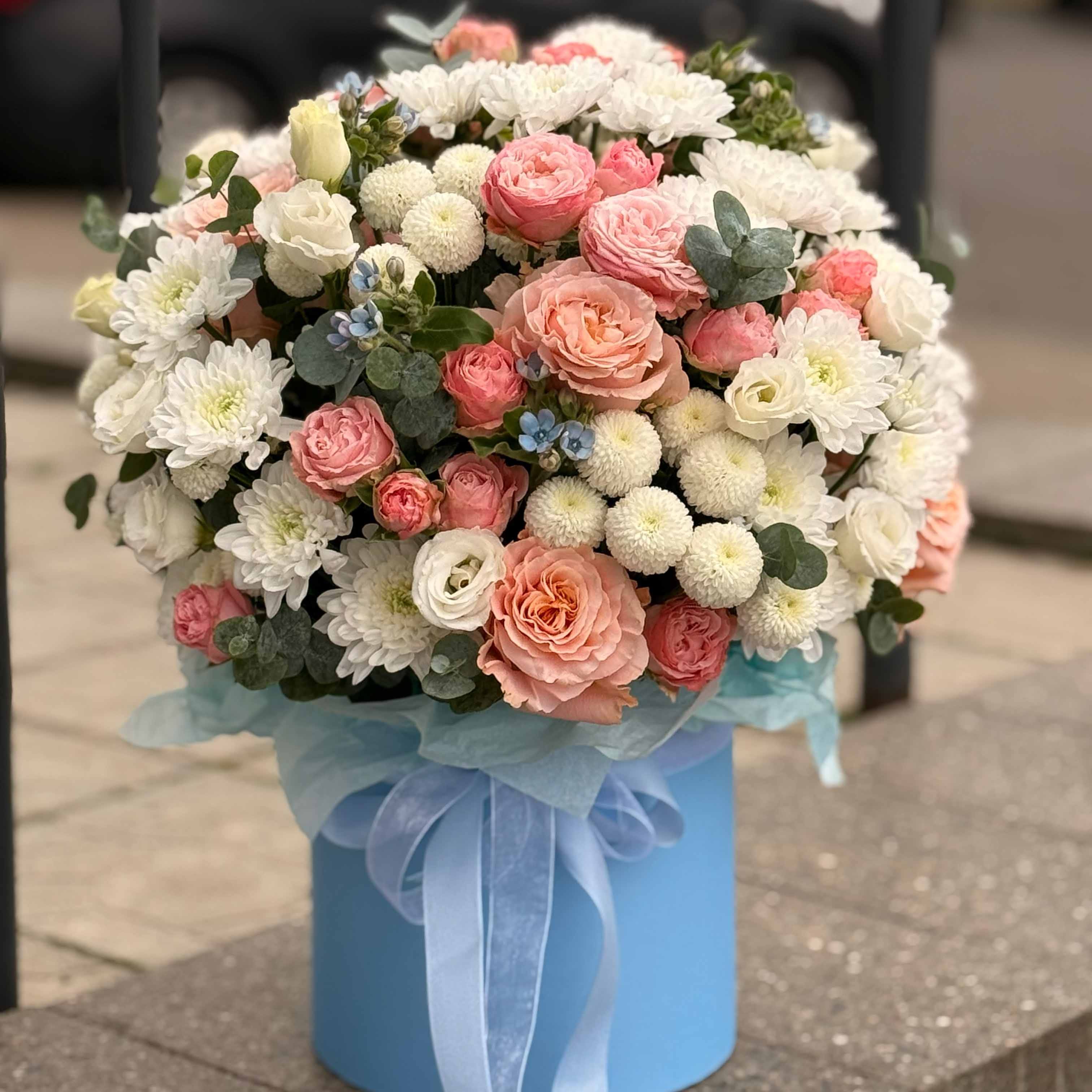 Композиция "Персиковый восторг" пионовидные розы