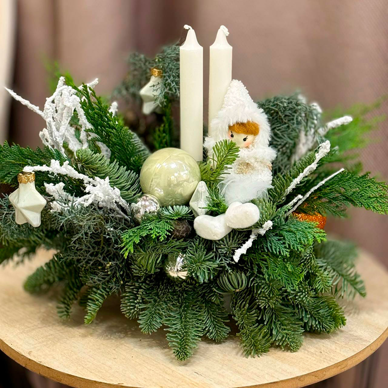 Новогодняя композиция "Снегурочка"