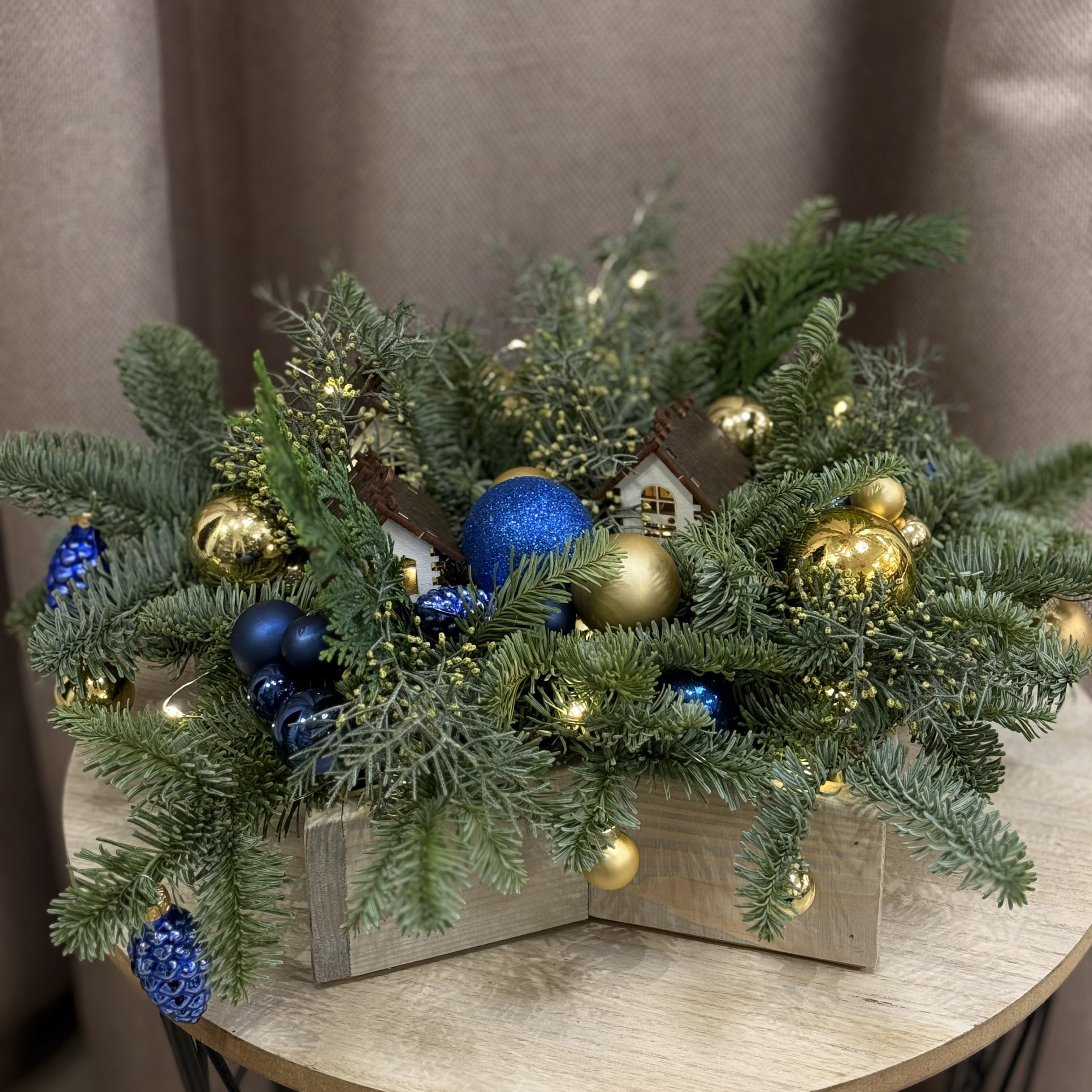 Зимняя композиция "Городок"