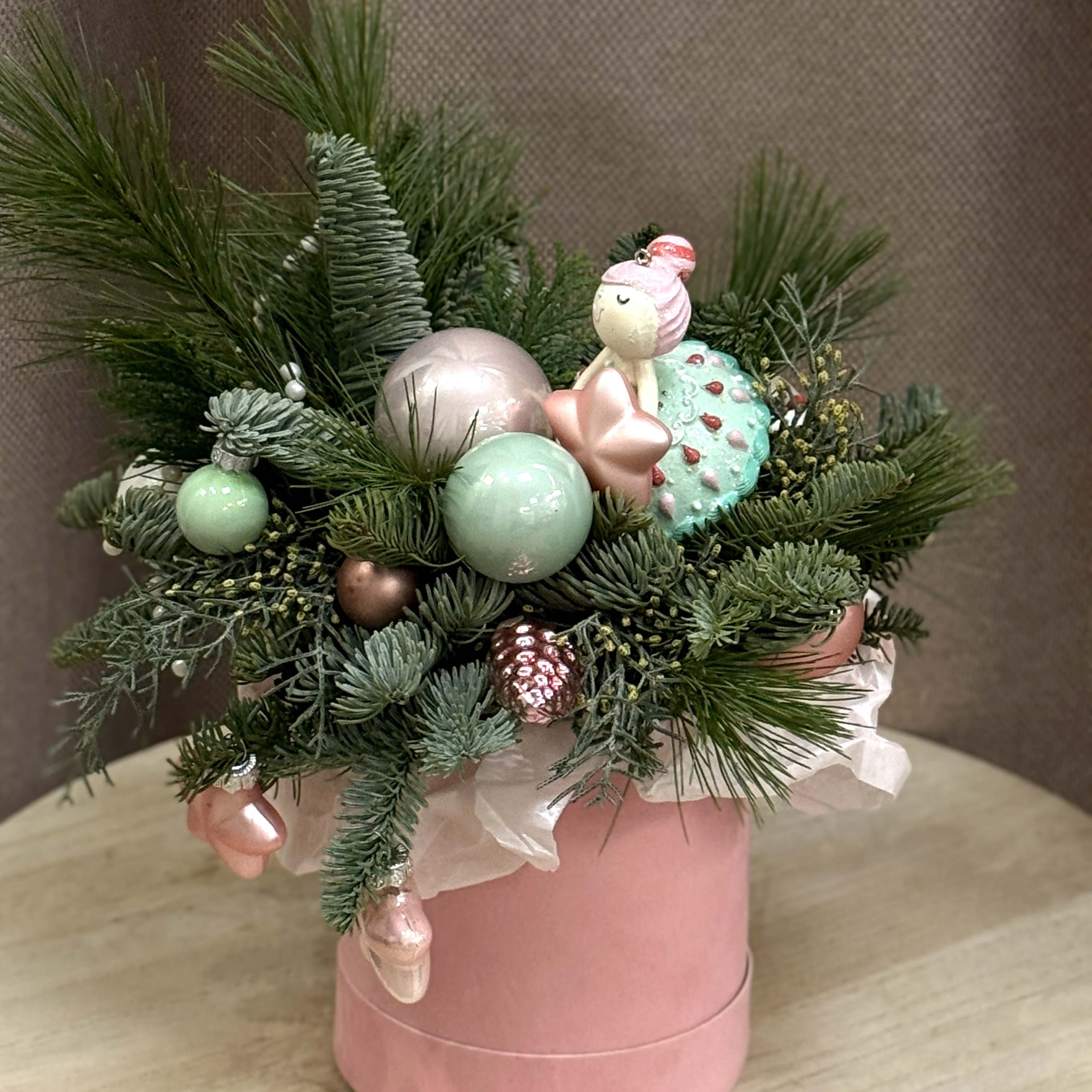 Зимняя композиция "Балерина"