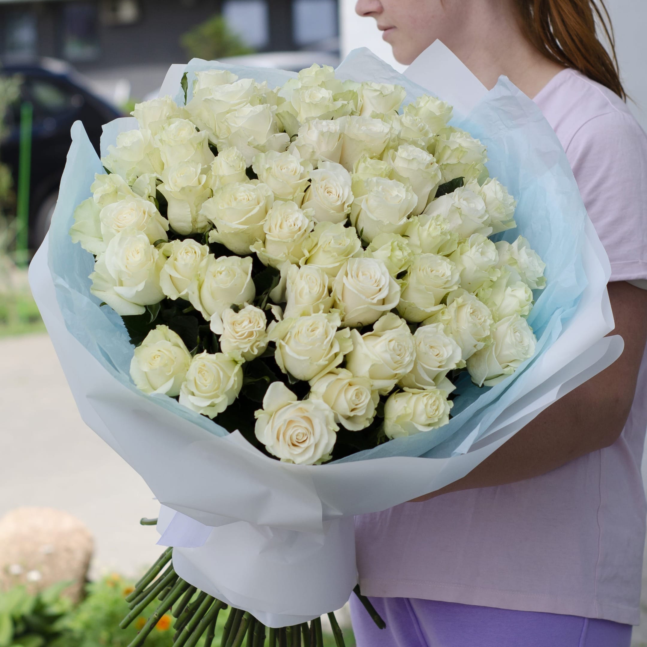 Букет роз "Белый" 51 роза 70