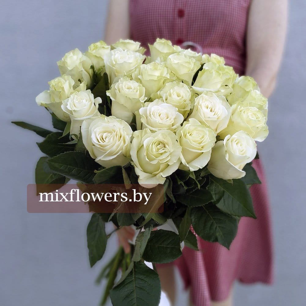 Букет роз "Шантарам" 25 роз 50 см