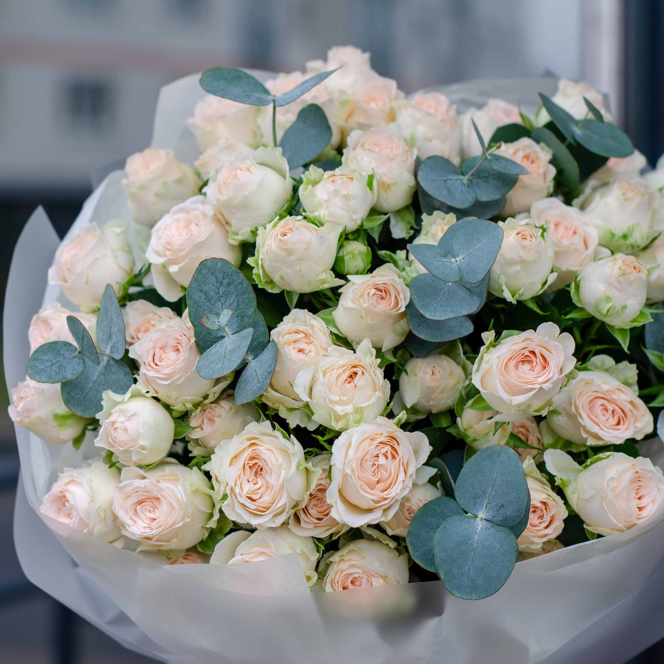 Букет кустовых роз "Шарлотта"