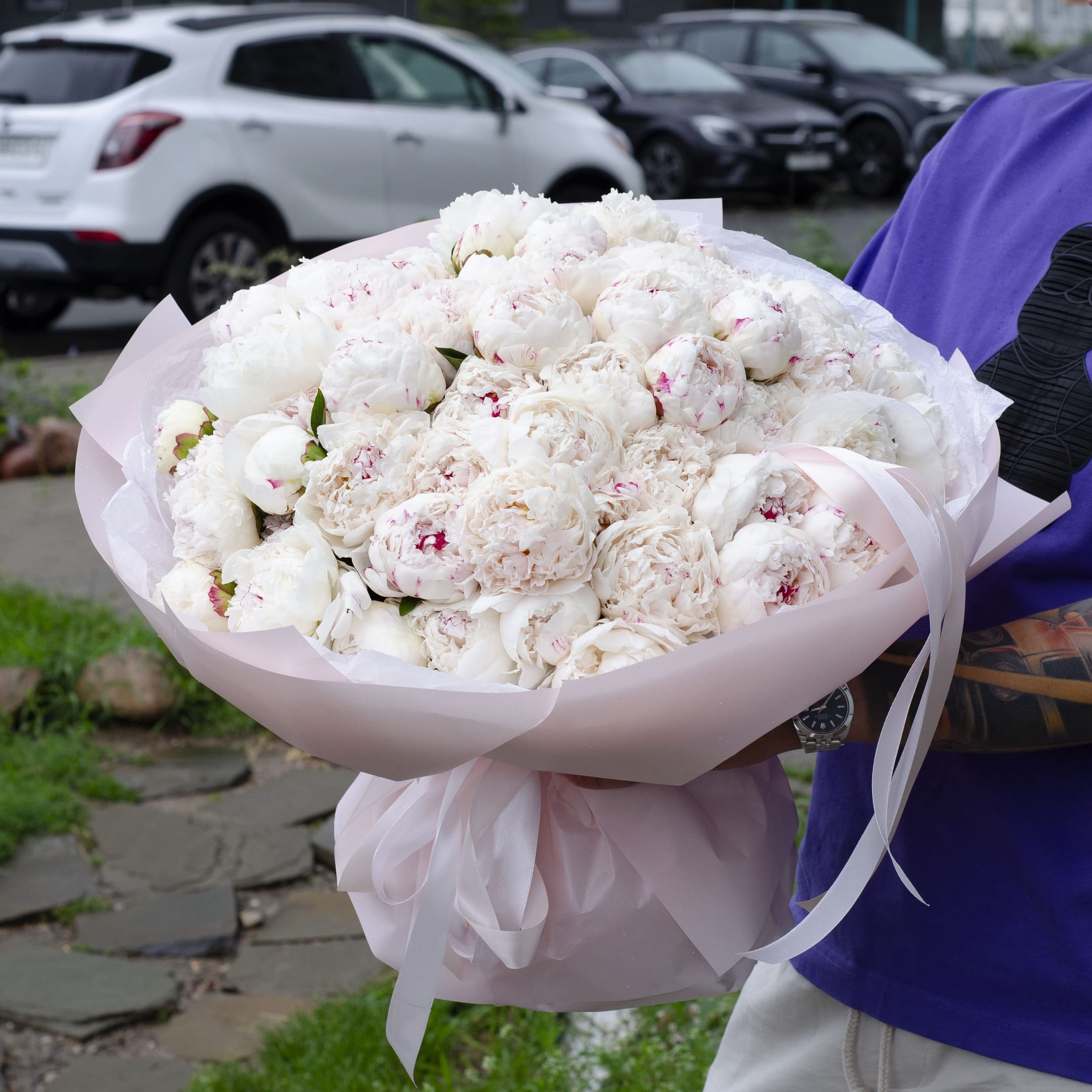 Букет пионов "Облако романтики"
