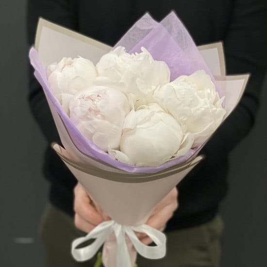 Букет из 5 пионов "Эльза!"