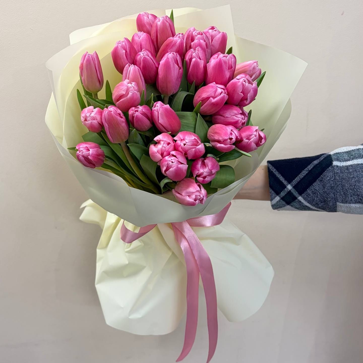 Букет из 31 тюльпана "Розовый огонь"