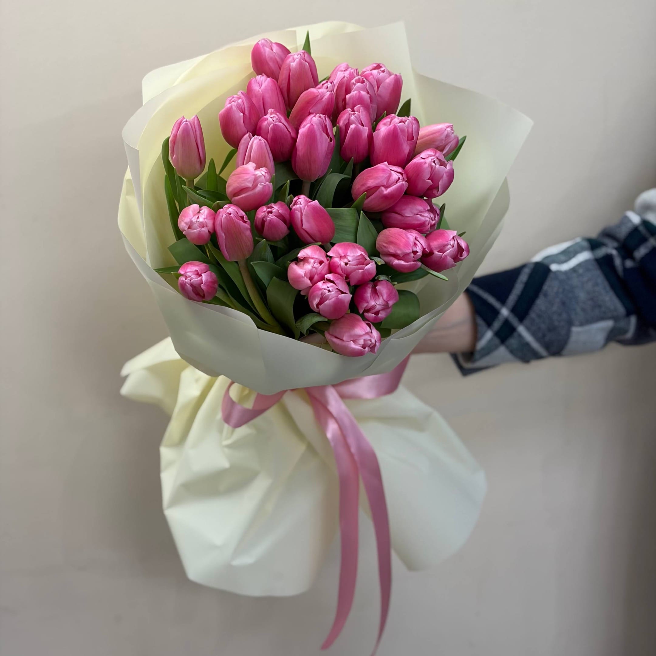 Букет из 31 тюльпана "Розовый огонь"