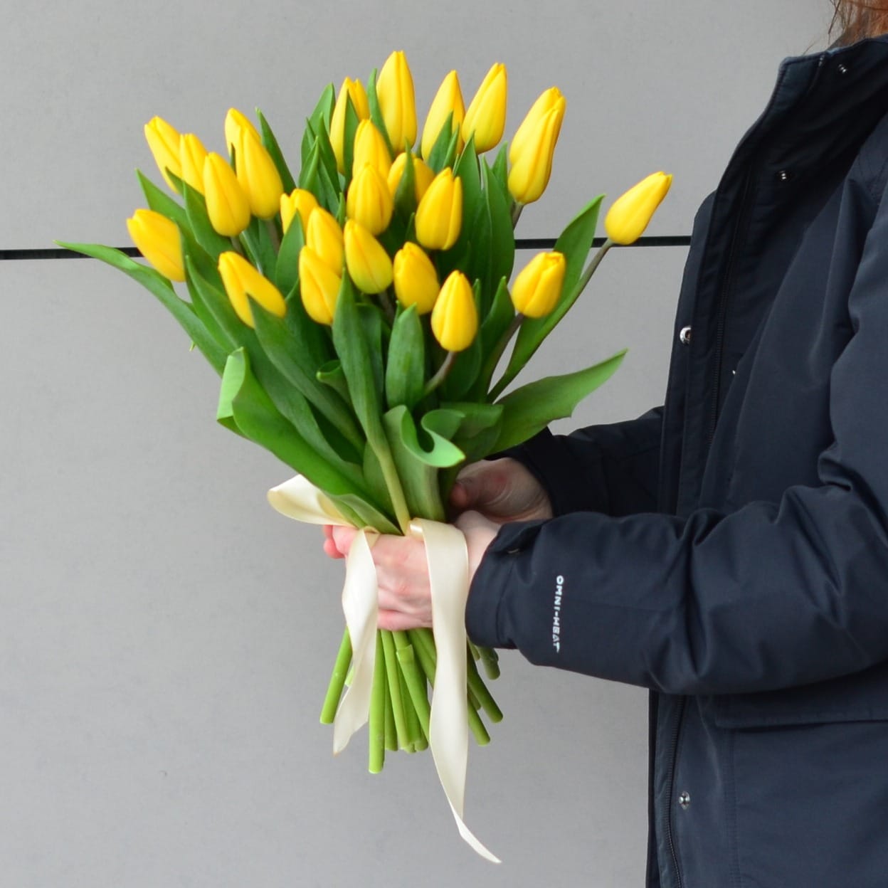 Букет из 25 тюльпанов "Закатный каскад"