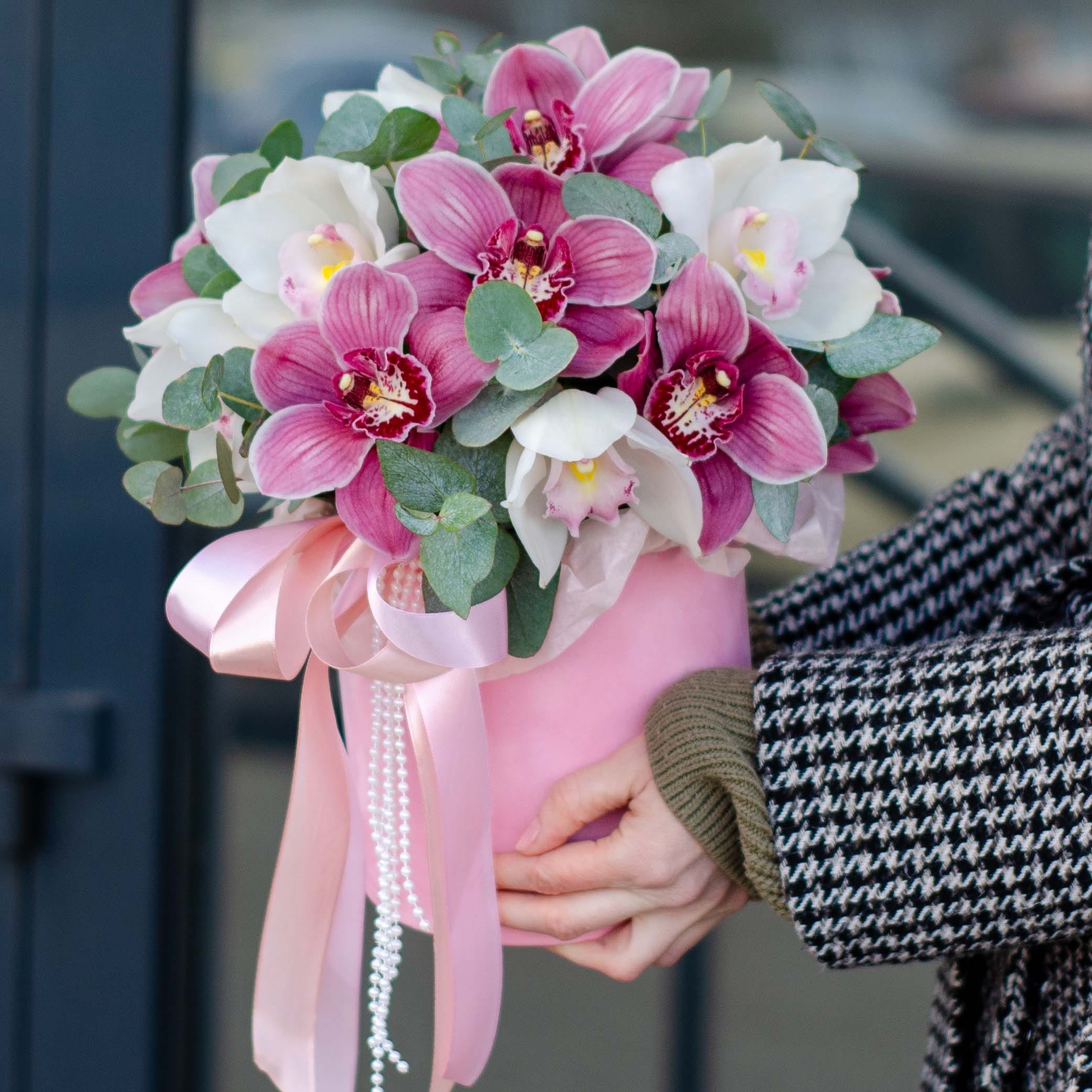 Композиция из орхидей "Радость"