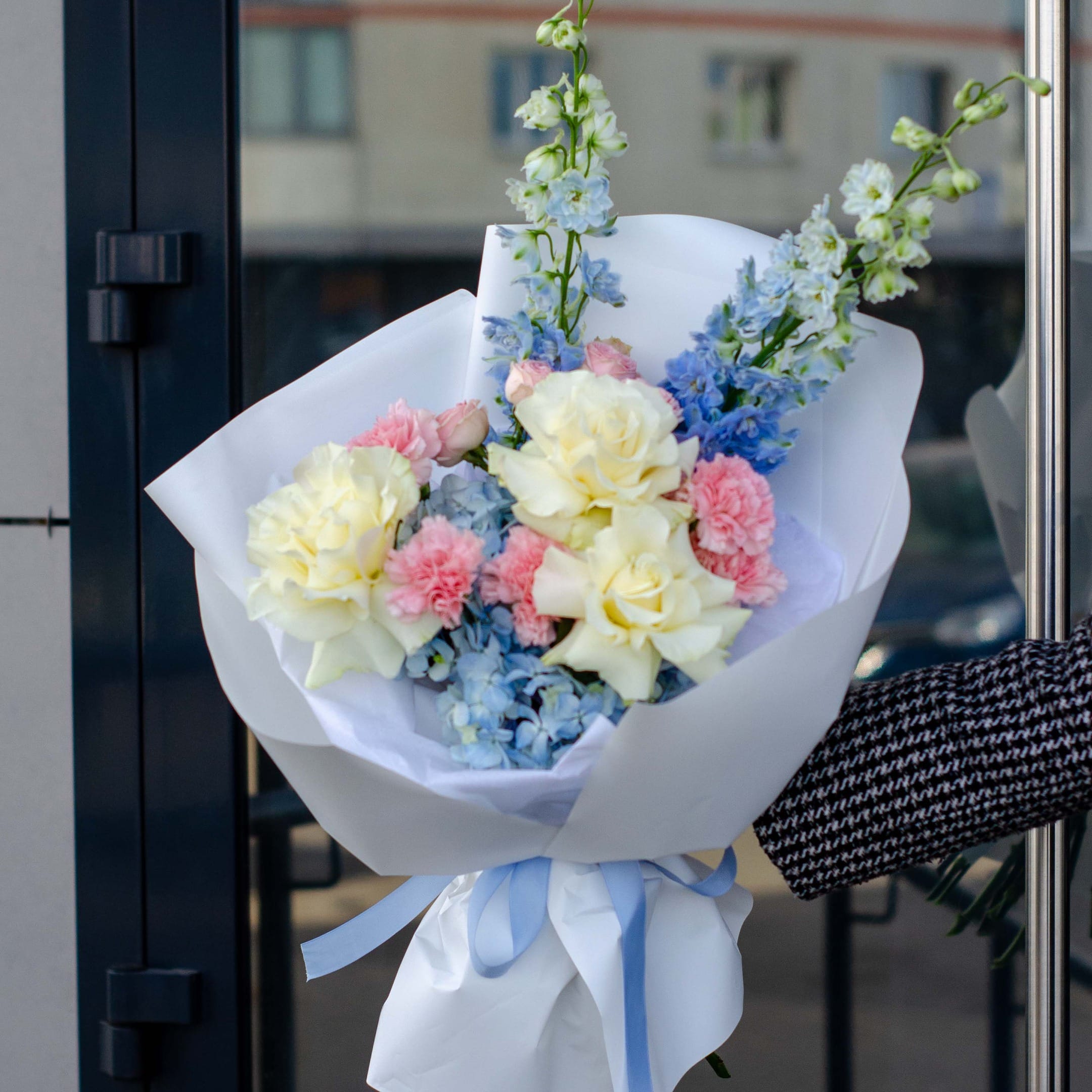 Букет цветов "Лунный ветер"