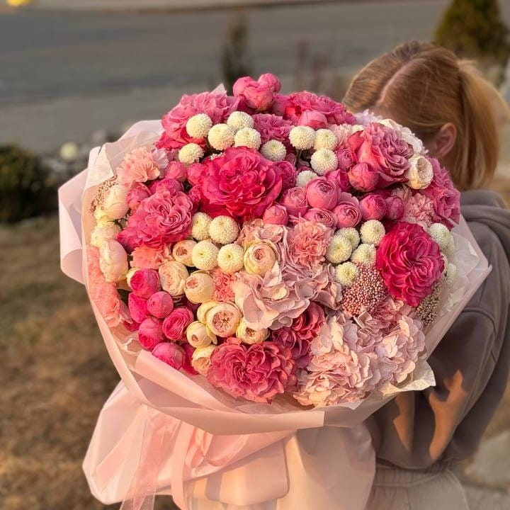 Букет цветов "Малиновый закат"