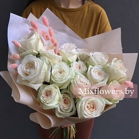 Букет пионовидных роз "Нежная мелодия" 15 роз Пионовидные розы