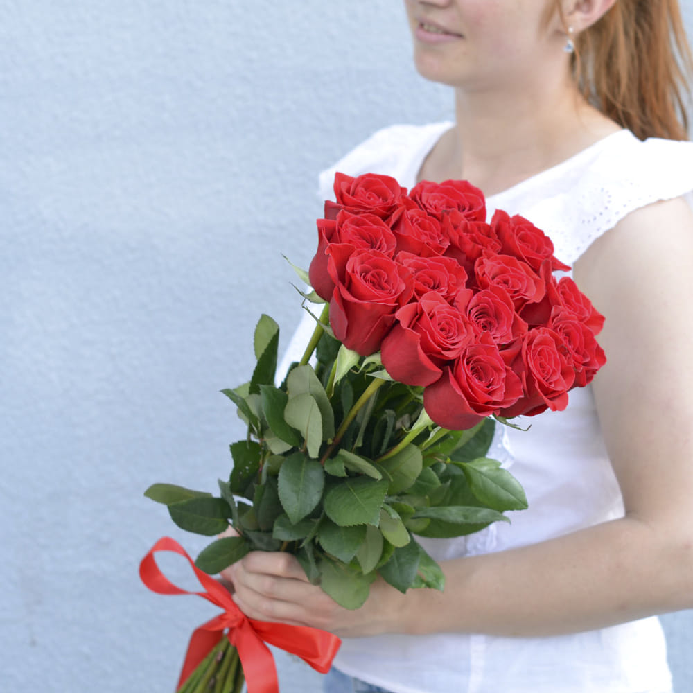 15 роз Фридом 15 роз Эквадорские розы