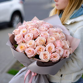 Букет пионовидных роз "Прелестный" 35 роз