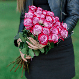 Букет "Глубина" 25 роз Эквадорские розы